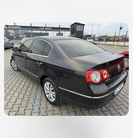 Синий Фольксваген Пассат, объемом двигателя 2 л и пробегом 280 тыс. км за 6700 $, фото 2 на Automoto.ua