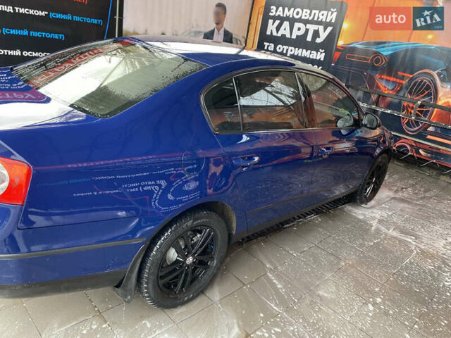 Синий Фольксваген Пассат, объемом двигателя 1.97 л и пробегом 205 тыс. км за 5300 $, фото 2 на Automoto.ua