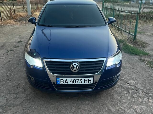 Синій Фольксваген Пассат, об'ємом двигуна 2 л та пробігом 230 тис. км за 7200 $, фото 8 на Automoto.ua