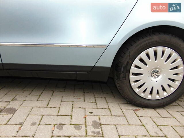 Синий Фольксваген Пассат, объемом двигателя 2 л и пробегом 230 тыс. км за 6300 $, фото 14 на Automoto.ua