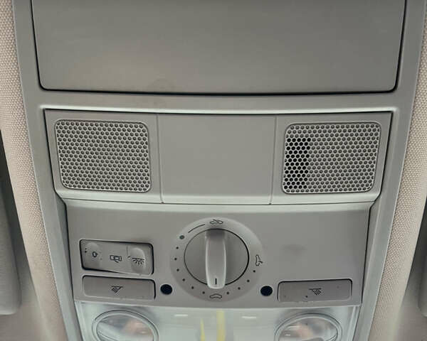 Синій Фольксваген Пассат, об'ємом двигуна 1.98 л та пробігом 320 тис. км за 5000 $, фото 47 на Automoto.ua