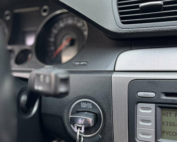 Синій Фольксваген Пассат, об'ємом двигуна 1.98 л та пробігом 320 тис. км за 5000 $, фото 29 на Automoto.ua