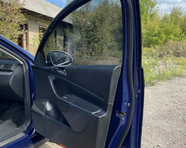 Синій Фольксваген Пассат, об'ємом двигуна 1.98 л та пробігом 300 тис. км за 6400 $, фото 9 на Automoto.ua