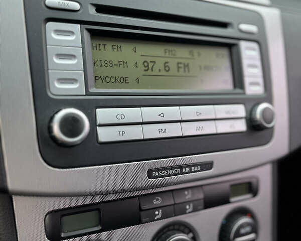 Синій Фольксваген Пассат, об'ємом двигуна 1.98 л та пробігом 320 тис. км за 5000 $, фото 30 на Automoto.ua