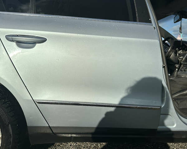 Синий Фольксваген Пассат, объемом двигателя 1.98 л и пробегом 284 тыс. км за 7000 $, фото 7 на Automoto.ua