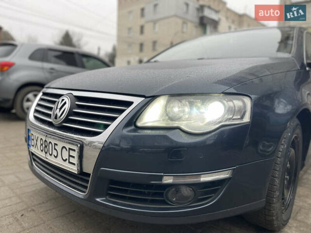 Синий Фольксваген Пассат, объемом двигателя 2 л и пробегом 287 тыс. км за 6850 $, фото 4 на Automoto.ua