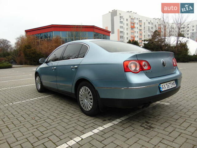 Синий Фольксваген Пассат, объемом двигателя 2 л и пробегом 230 тыс. км за 6300 $, фото 5 на Automoto.ua