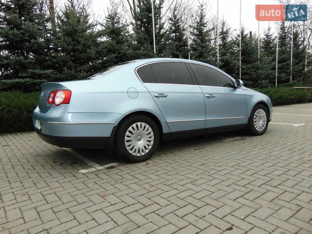 Синий Фольксваген Пассат, объемом двигателя 2 л и пробегом 230 тыс. км за 6300 $, фото 8 на Automoto.ua