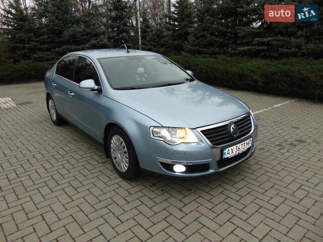 Синий Фольксваген Пассат, объемом двигателя 2 л и пробегом 230 тыс. км за 6300 $, фото 12 на Automoto.ua