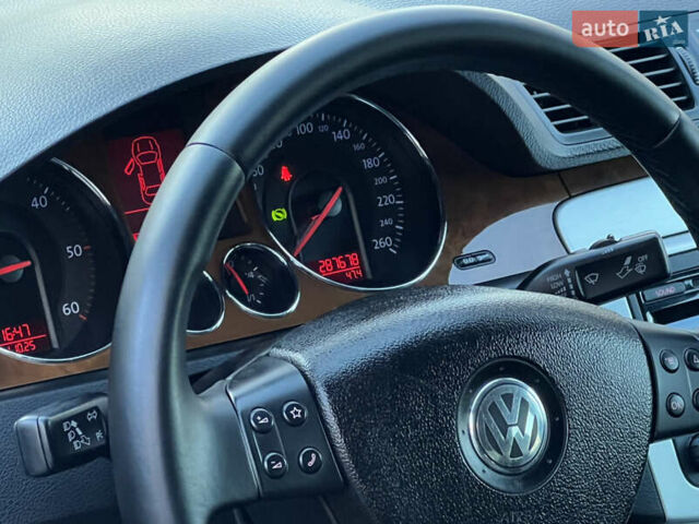 Синий Фольксваген Пассат, объемом двигателя 2 л и пробегом 287 тыс. км за 6950 $, фото 92 на Automoto.ua