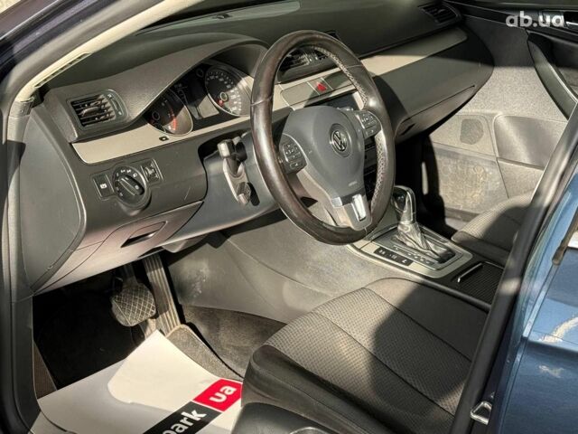 Синий Фольксваген Пассат, объемом двигателя 1.8 л и пробегом 135 тыс. км за 6690 $, фото 8 на Automoto.ua