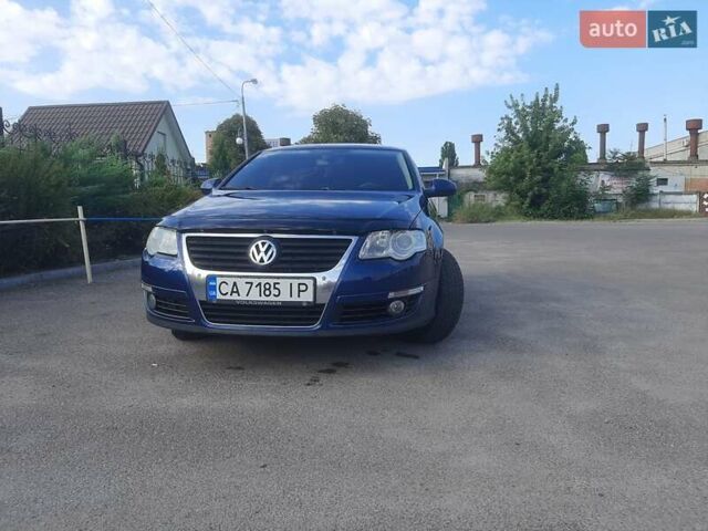 Синій Фольксваген Пассат, об'ємом двигуна 2 л та пробігом 320 тис. км за 7200 $, фото 2 на Automoto.ua