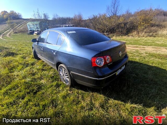 Синий Фольксваген Пассат, объемом двигателя 1.8 л и пробегом 70 тыс. км за 8900 $, фото 4 на Automoto.ua