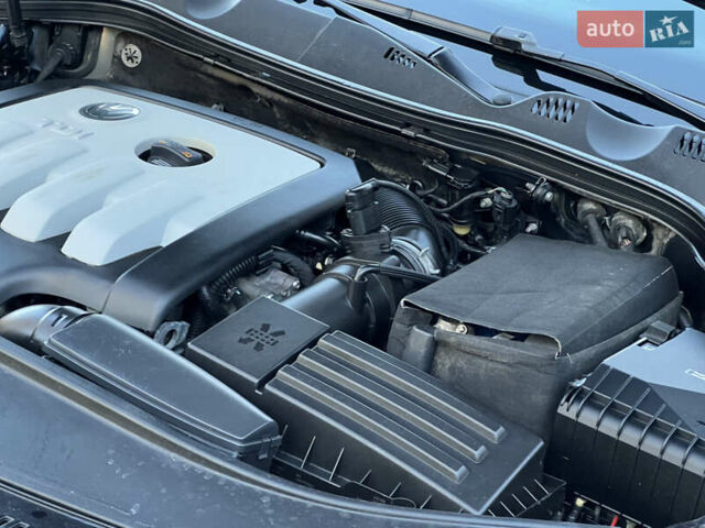 Синий Фольксваген Пассат, объемом двигателя 2 л и пробегом 287 тыс. км за 6950 $, фото 138 на Automoto.ua