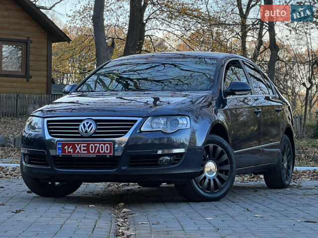Синий Фольксваген Пассат, объемом двигателя 2 л и пробегом 287 тыс. км за 6950 $, фото 4 на Automoto.ua