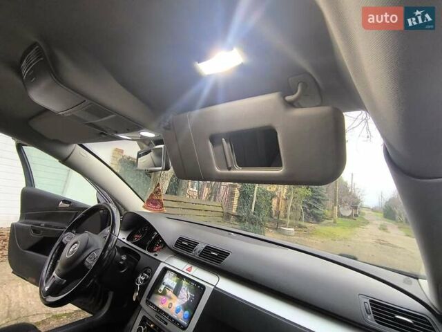 Синий Фольксваген Пассат, объемом двигателя 1.8 л и пробегом 135 тыс. км за 6800 $, фото 27 на Automoto.ua