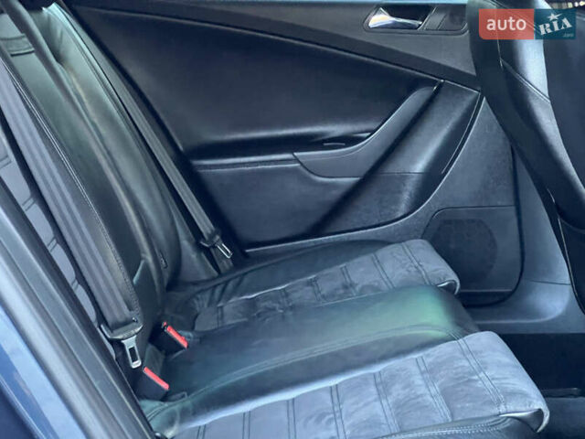 Синий Фольксваген Пассат, объемом двигателя 2 л и пробегом 287 тыс. км за 6950 $, фото 123 на Automoto.ua