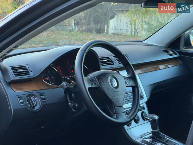 Синий Фольксваген Пассат, объемом двигателя 2 л и пробегом 287 тыс. км за 6950 $, фото 88 на Automoto.ua