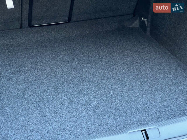 Синий Фольксваген Пассат, объемом двигателя 2 л и пробегом 287 тыс. км за 6950 $, фото 133 на Automoto.ua