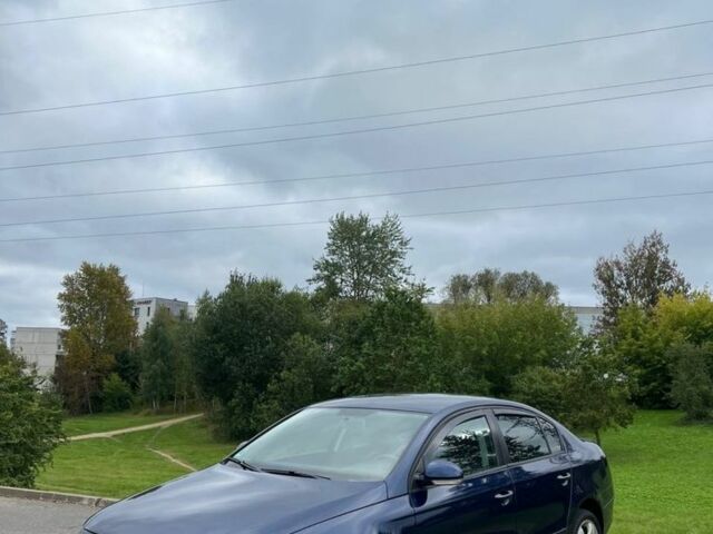 Синий Фольксваген Пассат, объемом двигателя 2 л и пробегом 422 тыс. км за 2899 $, фото 2 на Automoto.ua