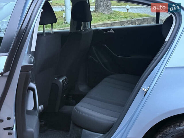 Синий Фольксваген Пассат, объемом двигателя 1.4 л и пробегом 210 тыс. км за 5650 $, фото 8 на Automoto.ua