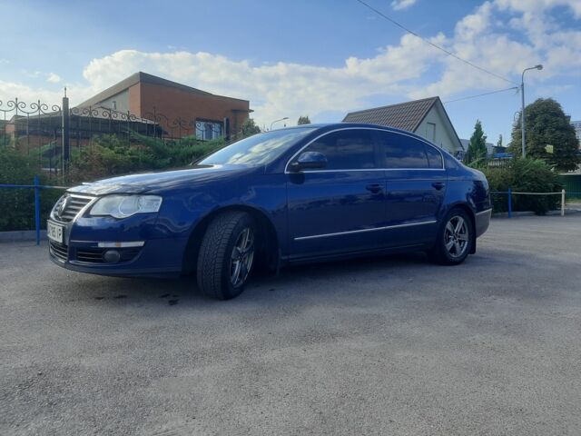 Синий Фольксваген Пассат, объемом двигателя 2 л и пробегом 320 тыс. км за 7200 $, фото 2 на Automoto.ua