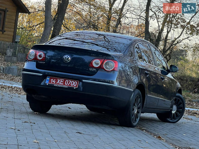 Синий Фольксваген Пассат, объемом двигателя 2 л и пробегом 287 тыс. км за 6950 $, фото 43 на Automoto.ua