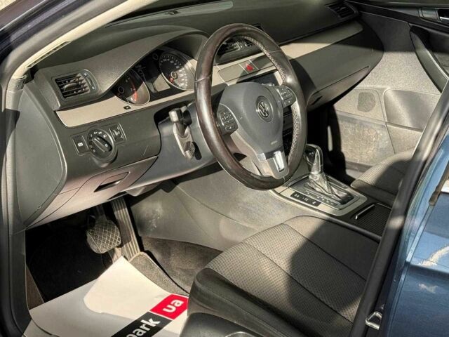 Синий Фольксваген Пассат, объемом двигателя 1.8 л и пробегом 135 тыс. км за 6690 $, фото 8 на Automoto.ua