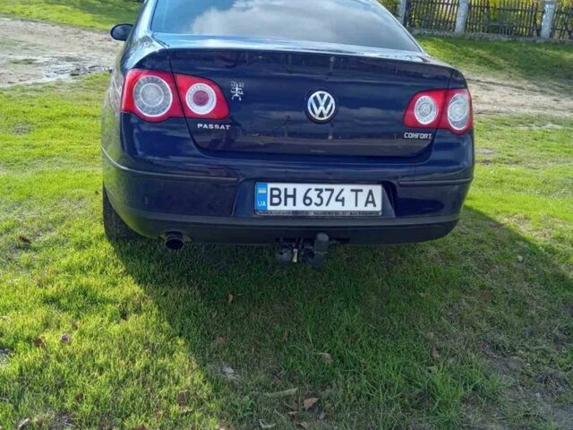 Синий Фольксваген Пассат, объемом двигателя 1.6 л и пробегом 188 тыс. км за 6800 $, фото 4 на Automoto.ua