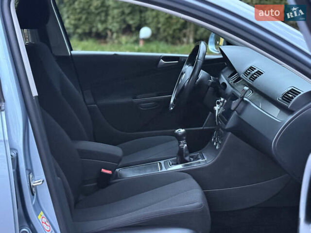 Синий Фольксваген Пассат, объемом двигателя 1.4 л и пробегом 210 тыс. км за 5650 $, фото 13 на Automoto.ua