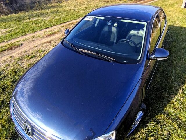 Синий Фольксваген Пассат, объемом двигателя 1.8 л и пробегом 70 тыс. км за 8900 $, фото 5 на Automoto.ua