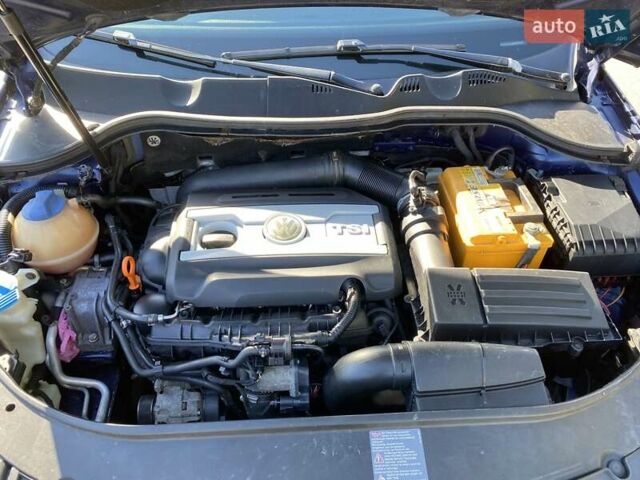 Синій Фольксваген Пассат, об'ємом двигуна 1.8 л та пробігом 205 тис. км за 5500 $, фото 10 на Automoto.ua