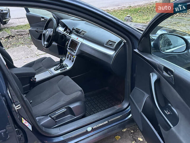 Синий Фольксваген Пассат, объемом двигателя 1.8 л и пробегом 208 тыс. км за 5900 $, фото 14 на Automoto.ua