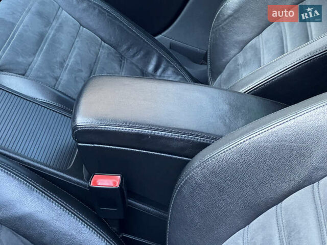 Синий Фольксваген Пассат, объемом двигателя 2 л и пробегом 287 тыс. км за 6950 $, фото 93 на Automoto.ua