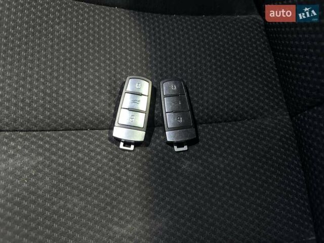 Синий Фольксваген Пассат, объемом двигателя 1.8 л и пробегом 135 тыс. км за 6800 $, фото 29 на Automoto.ua