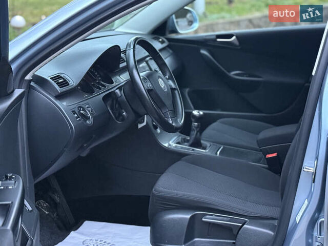 Синий Фольксваген Пассат, объемом двигателя 1.4 л и пробегом 210 тыс. км за 5650 $, фото 15 на Automoto.ua