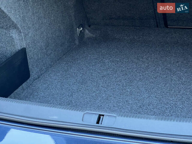 Синий Фольксваген Пассат, объемом двигателя 2 л и пробегом 287 тыс. км за 6950 $, фото 130 на Automoto.ua