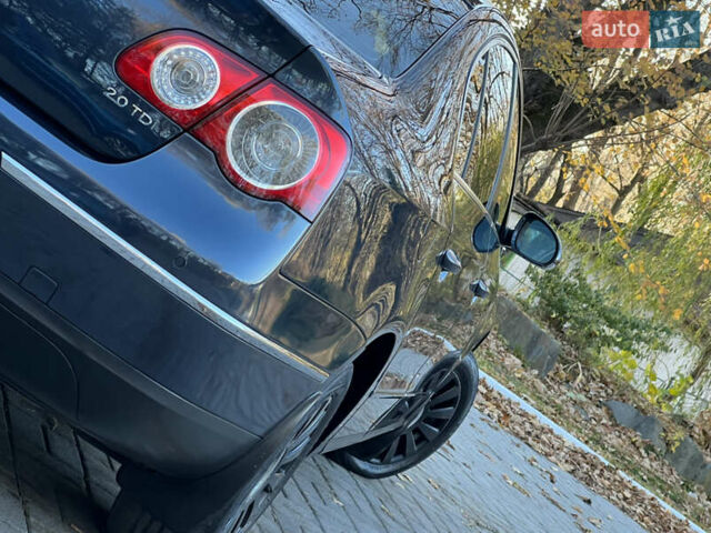 Синий Фольксваген Пассат, объемом двигателя 2 л и пробегом 287 тыс. км за 6950 $, фото 47 на Automoto.ua