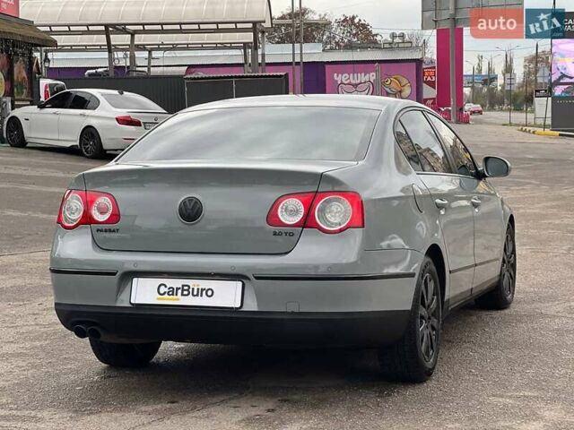 Синий Фольксваген Пассат, объемом двигателя 1.8 л и пробегом 185 тыс. км за 7999 $, фото 12 на Automoto.ua