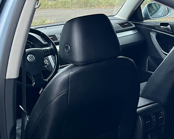 Синій Фольксваген Пассат, об'ємом двигуна 1.8 л та пробігом 345 тис. км за 6900 $, фото 30 на Automoto.ua