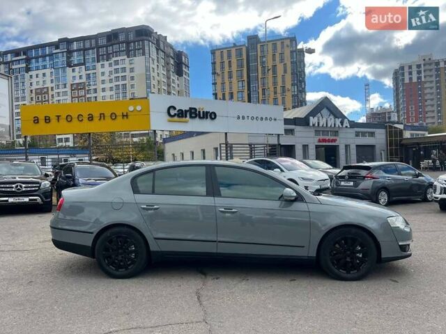 Синий Фольксваген Пассат, объемом двигателя 1.97 л и пробегом 185 тыс. км за 8500 $, фото 10 на Automoto.ua