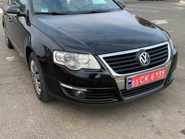 Синий Фольксваген Пассат, объемом двигателя 1.8 л и пробегом 206 тыс. км за 7000 $, фото 1 на Automoto.ua