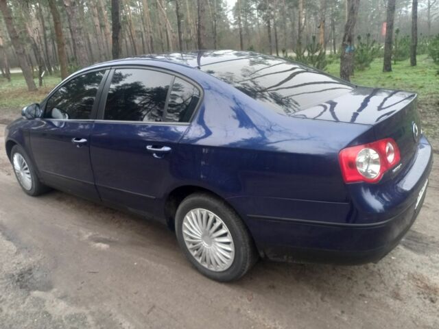 Синій Фольксваген Пассат, об'ємом двигуна 2 л та пробігом 100 тис. км за 7600 $, фото 10 на Automoto.ua