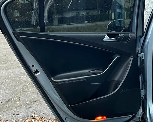 Синій Фольксваген Пассат, об'ємом двигуна 1.8 л та пробігом 345 тис. км за 6900 $, фото 29 на Automoto.ua