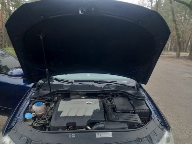 Синій Фольксваген Пассат, об'ємом двигуна 2 л та пробігом 100 тис. км за 7600 $, фото 1 на Automoto.ua