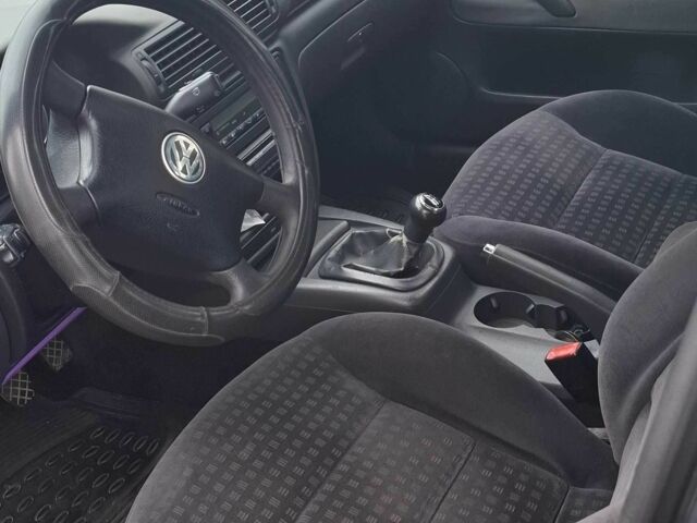 Синий Фольксваген Пассат, объемом двигателя 1.4 л и пробегом 309 тыс. км за 4800 $, фото 6 на Automoto.ua