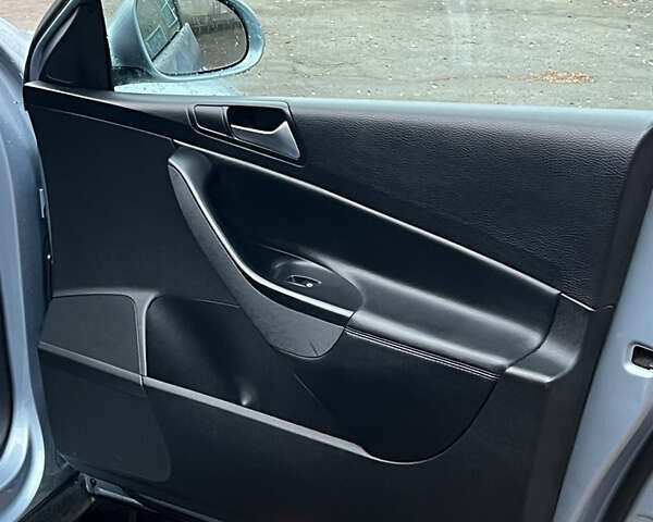 Синій Фольксваген Пассат, об'ємом двигуна 1.8 л та пробігом 345 тис. км за 6900 $, фото 21 на Automoto.ua