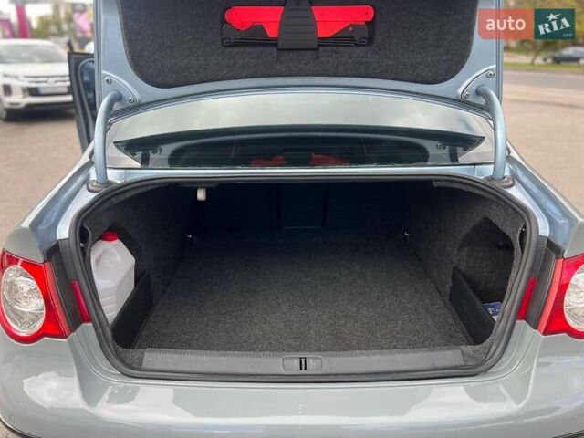 Синий Фольксваген Пассат, объемом двигателя 1.97 л и пробегом 185 тыс. км за 8500 $, фото 18 на Automoto.ua