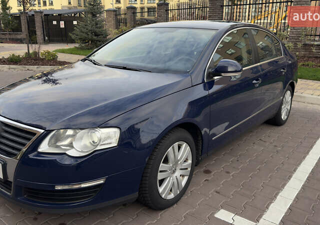 Синий Фольксваген Пассат, объемом двигателя 1.8 л и пробегом 271 тыс. км за 7500 $, фото 11 на Automoto.ua