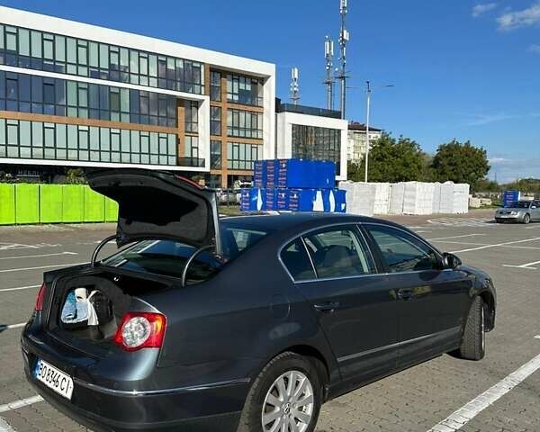 Синій Фольксваген Пассат, об'ємом двигуна 1.6 л та пробігом 250 тис. км за 7500 $, фото 6 на Automoto.ua